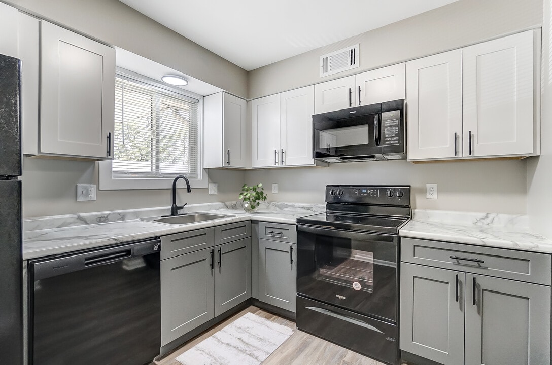 Fairview Court Apartments in Fort Wayne, IN - Foto de edificio