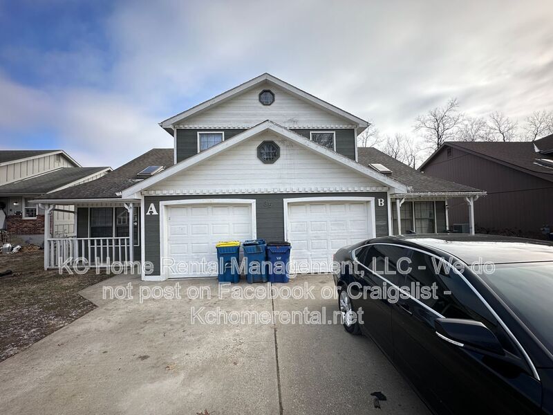 35 Cherry St in Liberty, MO - Building Photo