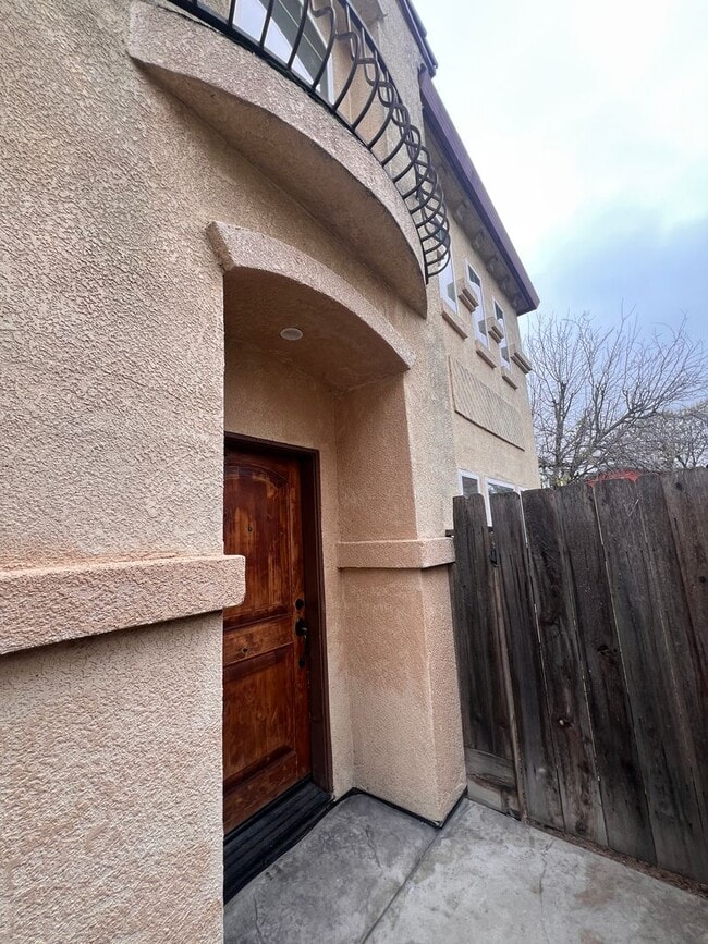 1950 Green Sands Ave in Atwater, CA - Building Photo - Building Photo