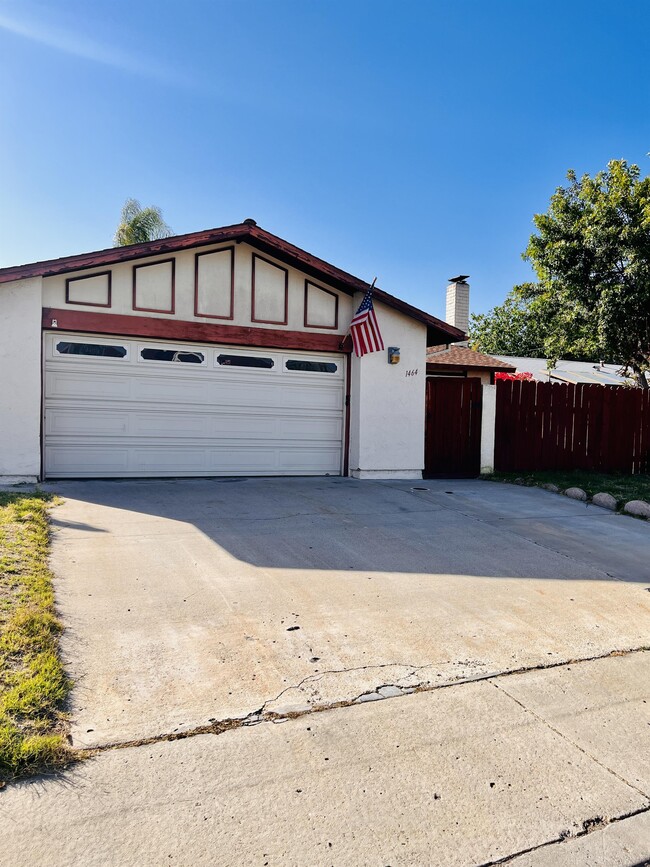 property at 1464 Larwood Rd