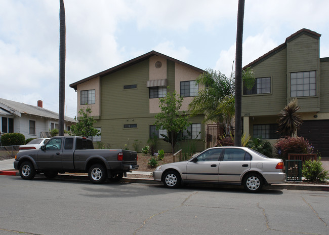 3935 Oregon St in San Diego, CA - Building Photo - Building Photo