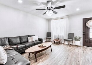 6220 Interbay Ave in Tampa, FL - Building Photo - Building Photo