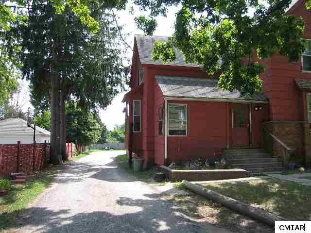 839 W Superior in Alma, MI - Foto de edificio - Building Photo