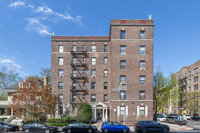 200 E 19th St in Brooklyn, NY - Foto de edificio - Building Photo