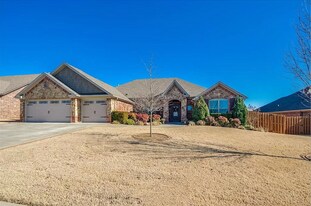 2705 SW Glenn Ridge Rd in Bentonville, AR - Building Photo