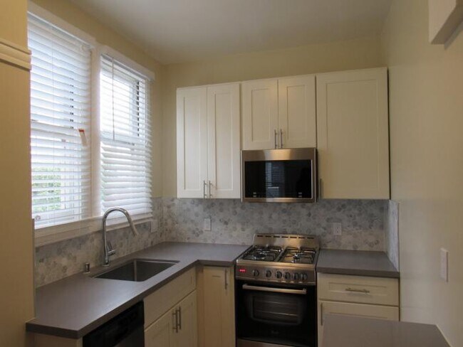 1925 Pierce St-Unit -9 in San Francisco, CA - Building Photo - Building Photo