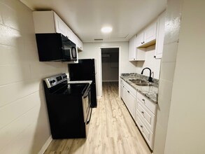 314 7th Ave NE in Ruskin, FL - Building Photo - Building Photo