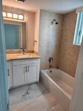 9066 SW 73rd Ct, Unit 905 in Miami, FL - Building Photo - Building Photo
