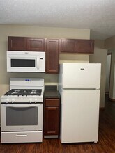 817 Gary Ave SE in Girard, OH - Building Photo - Building Photo