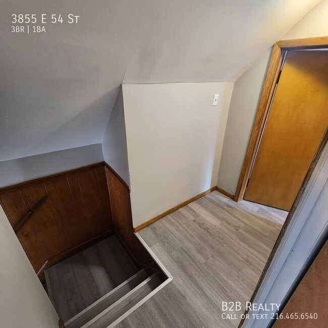 3855 E 54th St in Cleveland, OH - Building Photo - Building Photo