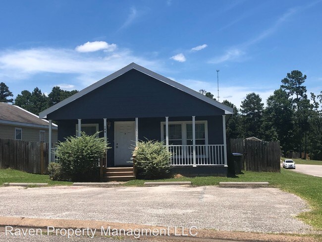 155 Varsity Cir in Huntsville, TX - Building Photo - Building Photo