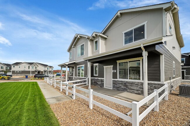 507 Condor Wy in Johnstown, CO - Building Photo - Building Photo