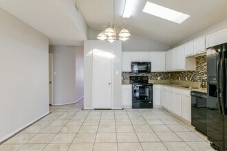 6204 Tidewater Dr in Arlington, TX - Building Photo - Building Photo