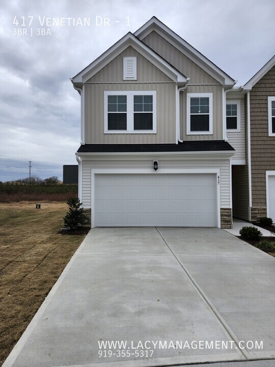 417 Venetian Dr in Sanford, NC - Building Photo
