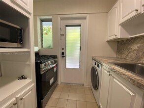 932 Euclid Ave in Miami Beach, FL - Building Photo - Building Photo