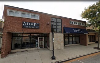 477 1/2 Spring Rd in Elmhurst, IL - Building Photo