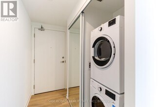 82-LPH82 Dalhousie St in Toronto, ON - Building Photo - Building Photo