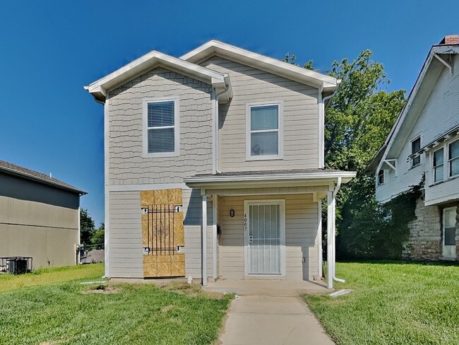 4007 Brooklyn Ave