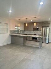 1001 E Pine St in Orlando, FL - Building Photo - Building Photo