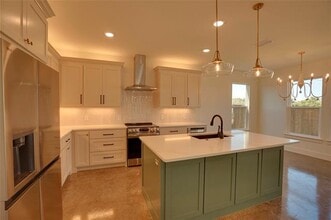 209 Wood Ct in Granbury, TX - Building Photo - Building Photo