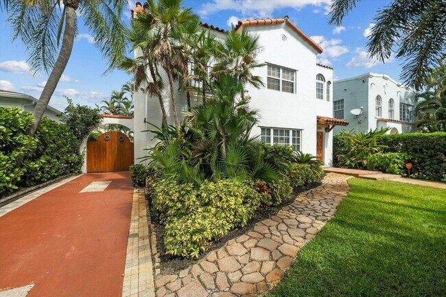 property at 221 Greymon Dr