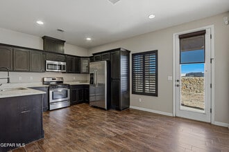 2508 Eastern Sky St in El Paso, TX - Building Photo - Building Photo