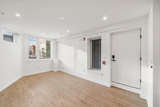 937 N 29th St in Philadelphia, PA - Building Photo - Building Photo