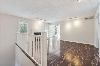 4105 Canyon Point Cir in Roswell, GA - Building Photo - Building Photo