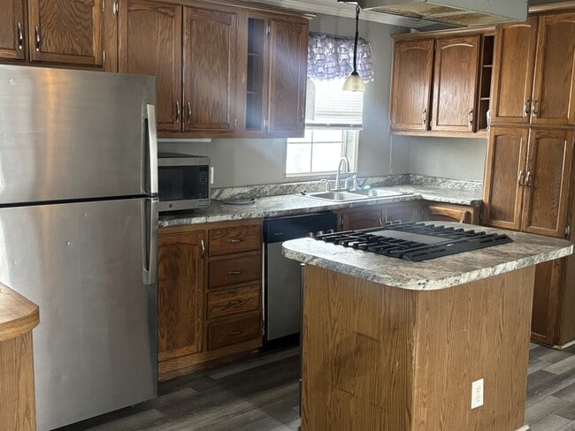 1735 Blackhawk Dr in Marion, IA - Building Photo - Building Photo