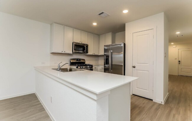 14344 Fulling Ml in San Antonio, TX - Building Photo - Building Photo