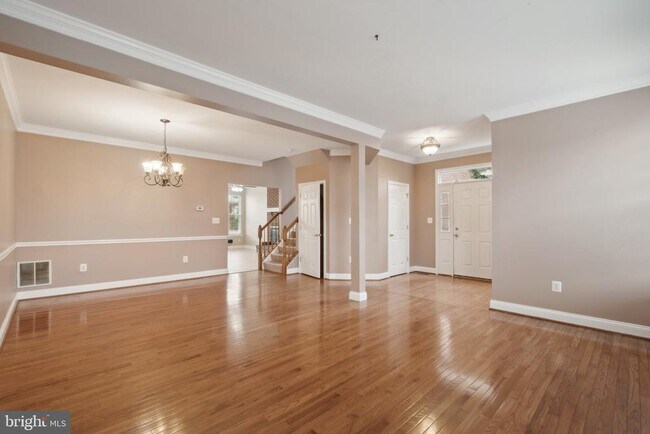 641 Springhouse Square SE in Leesburg, VA - Building Photo - Building Photo