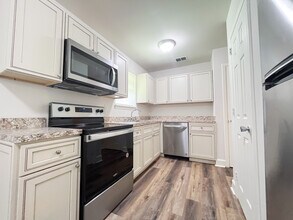2119 Melanie Dr in Tallahassee, FL - Building Photo - Building Photo