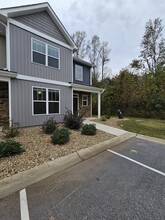 134 Creekland Wy in Taylors, SC - Building Photo - Building Photo