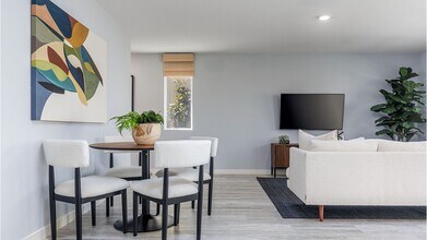 8152 Whippersnapper Wy in Roseville, CA - Building Photo - Building Photo