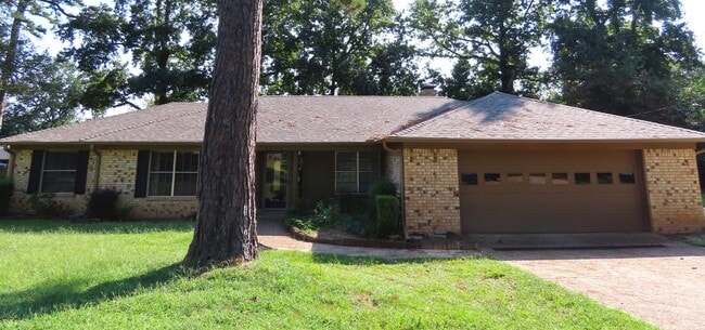 property at 3848 Lexington Dr
