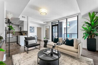 1400 W Peachtree St NW in Atlanta, GA - Building Photo - Building Photo