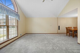 702 Dehaven Ct in Glenshaw, PA - Building Photo - Building Photo