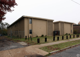 Rehab/QCT in Memphis, TN - Building Photo - Building Photo