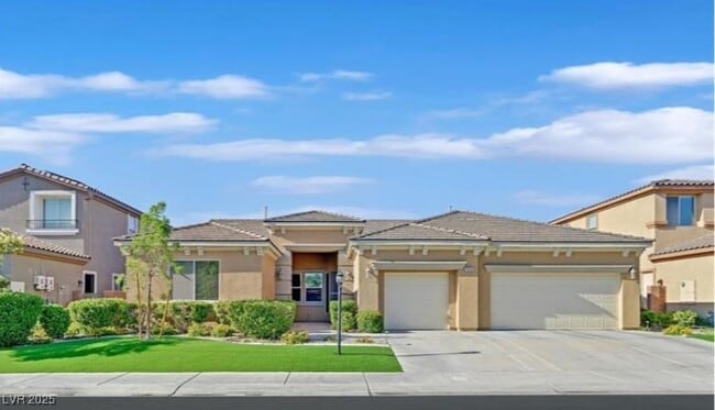 2410 Sunburst View St in Henderson, NV - Foto de edificio - Building Photo