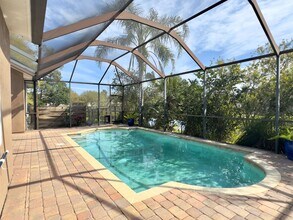 1687 Timber Crossing Ln in Jacksonville, FL - Building Photo - Building Photo