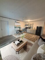 4943 Wrightsville Ave in Wilmington, NC - Building Photo