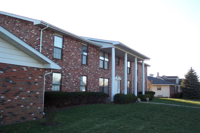 3 Galena Dr in Jacksonville, IL - Foto de edificio - Building Photo