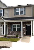 2 Jaydn Dr W in Jacksonville, NC - Building Photo
