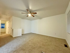 613 W 4th Ave in Easley, SC - Building Photo - Building Photo