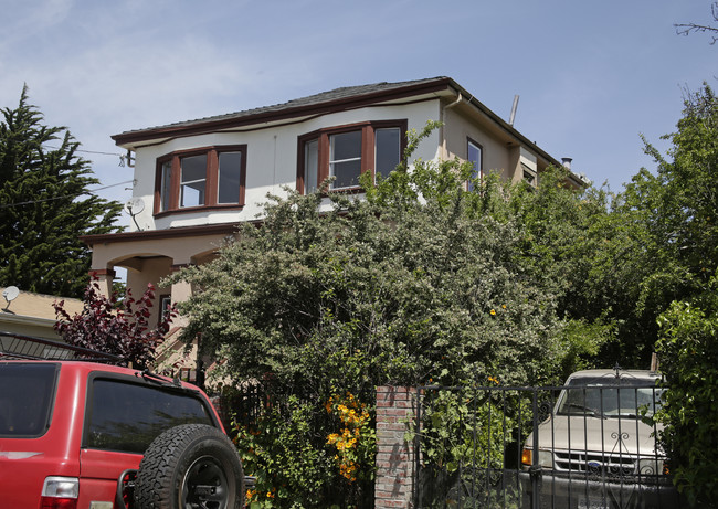 964 34th St in Emeryville, CA - Foto de edificio - Building Photo