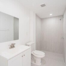 49 NE 2nd Ave in Deerfield Beach, FL - Building Photo - Building Photo