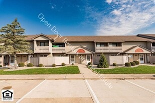 1000 Old Brick Rd in Auburn, IN - Building Photo