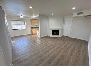 139 S Poplar Ave, Unit 25 in Brea, CA - Building Photo - Building Photo