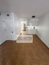 15601 N 30th St in Phoenix, AZ - Building Photo - Building Photo