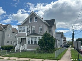 214 Blohm St in West Haven, CT - Building Photo